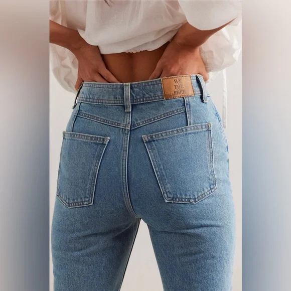 We The Free Xena High Rise Slim Straight Jeans - Picture 4 of 16